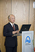 IAEA Director General visits neutron source